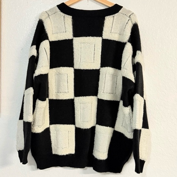 Revolve Line & Dot Black & White Checkered Sweater NWT Large - Picture 10 of 15